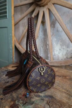 LEATHER AND VODKA PAPILLION PM CHOCOLATE 35CT BISBEE TURQUOISE BAG -Western Cowboy Clothing Store 0D6A0047