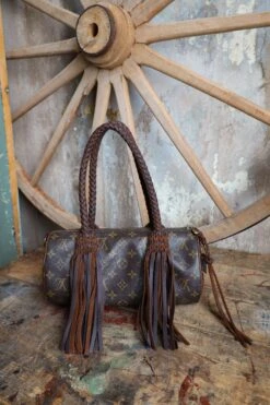 LEATHER AND VODKA PAPILLION PM CHOCOLATE 35CT BISBEE TURQUOISE BAG -Western Cowboy Clothing Store 0D6A0049