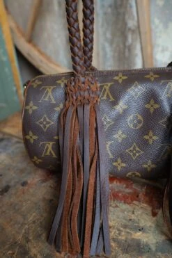 LEATHER AND VODKA PAPILLION PM CHOCOLATE 35CT BISBEE TURQUOISE BAG -Western Cowboy Clothing Store 0D6A0051