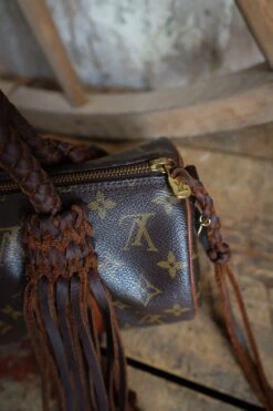 LEATHER AND VODKA PAPILLION PM CHOCOLATE 35CT BISBEE TURQUOISE BAG -Western Cowboy Clothing Store 0D6A0053