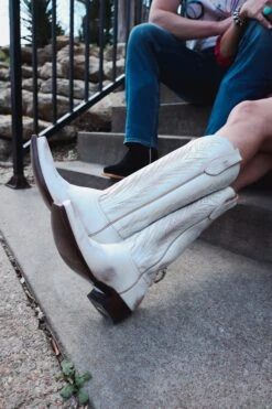 OLD GRINGO WOMEN'S EMMER 15" BOOT -Western Cowboy Clothing Store 0D6A4127