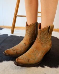 Corral Boots CIRCLE G BY CORRAL WOMEN'S ANKLE EMBROIDERED ZIPPER BOOTIE -Western Cowboy Clothing Store 100 bad6f294 255a 40c5 a8de 5d5c41e7eec8