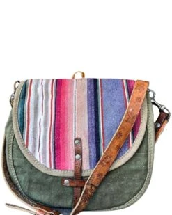 TOTEM MESSENGER LAVENDER SERAPE BAG