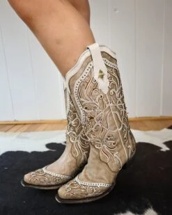 Corral Boots CORRAL WOMEN'S EMBROIDERED STUDDED CRYSTAL BOOT -Western Cowboy Clothing Store 156 604723d7 b870 427d a6f6 9b253116c238