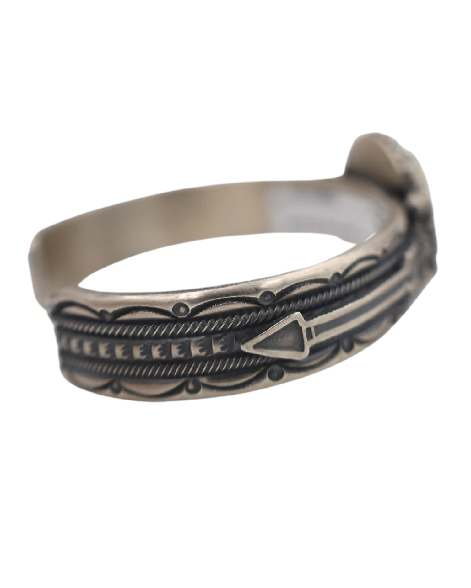 GREEN TURQUOISE STERLING SILVER DOTS STAMPED BAND CUFF 5 GREEN TURQUOISE STERLING SILVER DOTS STAMPED BAND CUFF - Image 5