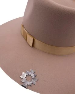 THE WINGED HEART SANTA FE STAINLESS HAMMERED HAT CLIP -Western Cowboy Clothing Store 191 2550d7b7 ab0f 4ffa 87f4 2c6a8389cab3