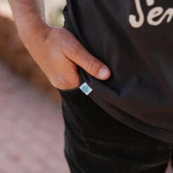 Sendero VELOCIWRANGLER Tee 6 Sendero VELOCIWRANGLER Tee -Western Cowboy Clothing Store 2023 3 3 SS23 FitShots 1573 1024x1024 c20937fb 333f 43cd 8bb6 62558fa02721