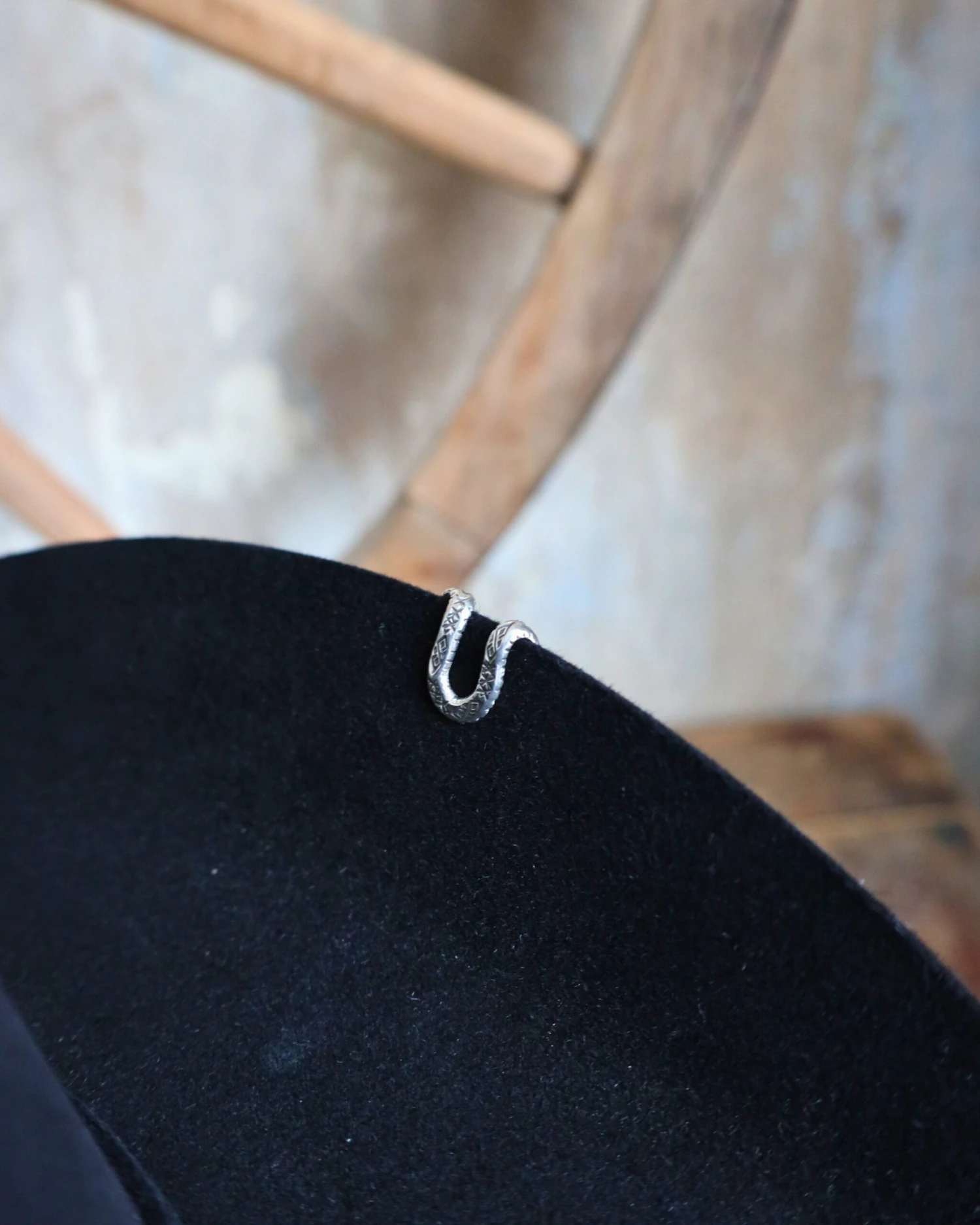 HALLETT PEAK RATTLESNAKE BRIMBITER HAT CLIP 5 HALLETT PEAK RATTLESNAKE BRIMBITER HAT CLIP - Image 5