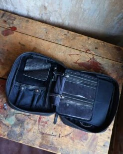 VINTAGE COWGIRL CASES JEWELRY BOOK -Western Cowboy Clothing Store 253 575d735c a28f 4a47 810b 834b76406072