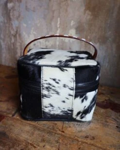 VINTAGE COWGIRL CASES TOILETRY BAG -Western Cowboy Clothing Store 273 a0f28957 33ff 472a 8235 7072c950b4d0