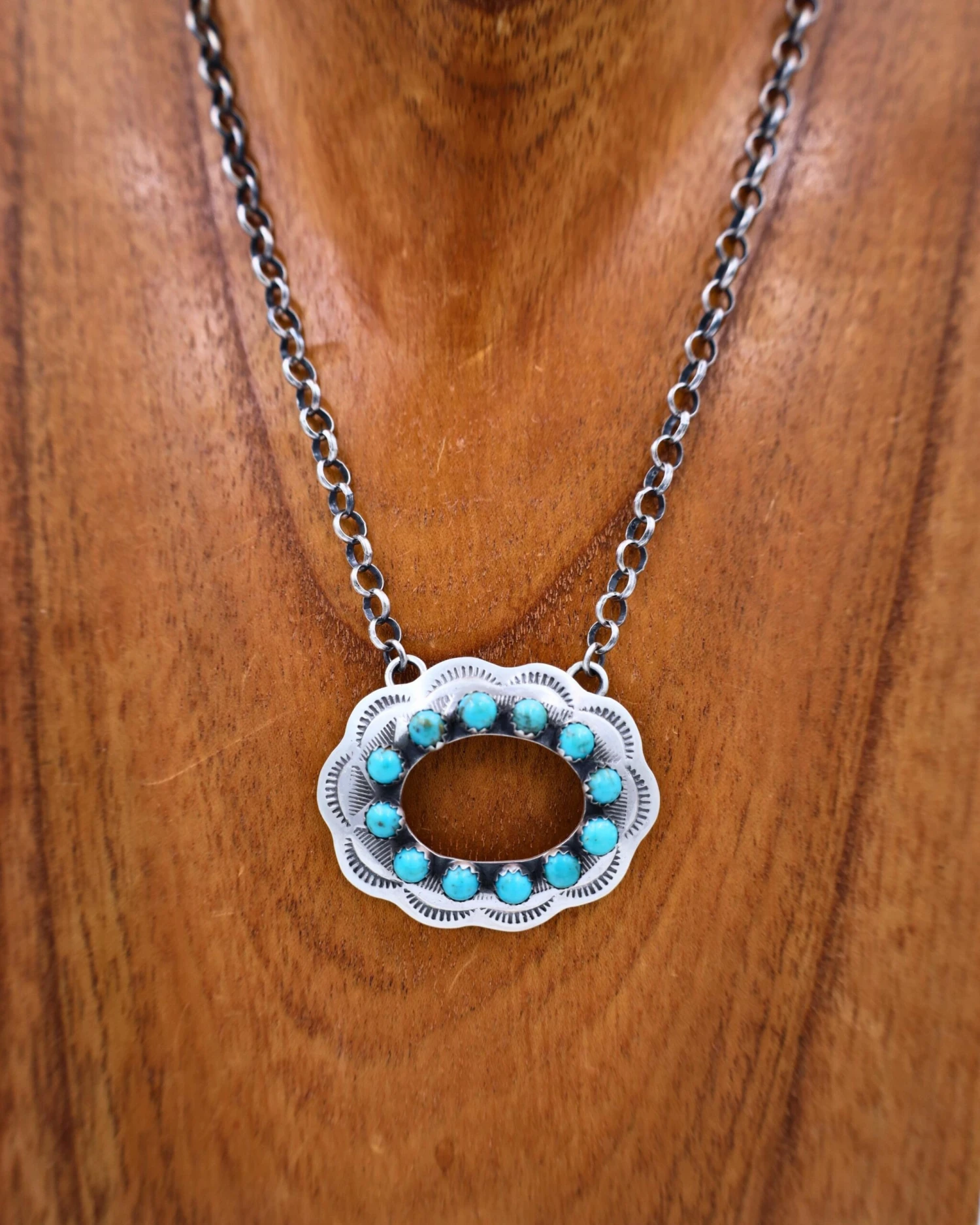 OPEN OVAL TURQUOISE ROUNDS NECKLACE 4 OPEN OVAL TURQUOISE ROUNDS NECKLACE - Image 4