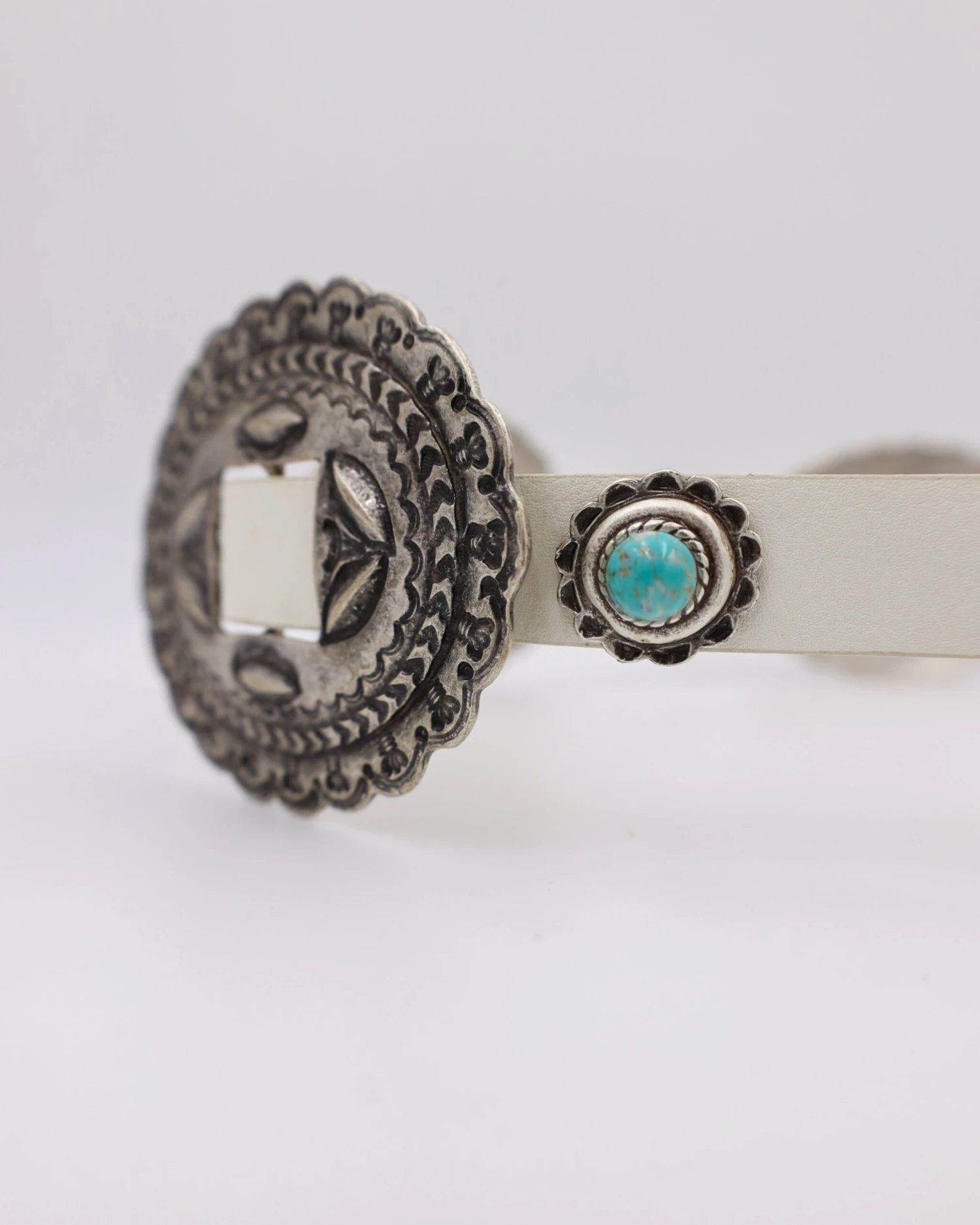 CONCHOS WITH TURQUOISE DOTS BELT 5 CONCHOS WITH TURQUOISE DOTS BELT - Image 5