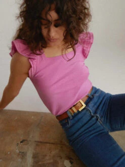 NATION CAMEO NOTCHED COMBO RUFFLE TOP 5 NATION CAMEO NOTCHED COMBO RUFFLE TOP -Western Cowboy Clothing Store CAMEO TEE 3146RS PRDT H 2 600x 45118a54 3fc3 43ca 9739 0c8feebaf045