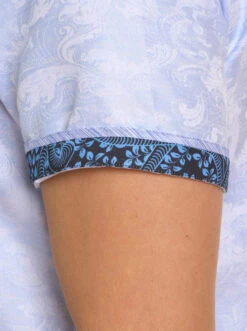 ROBERT GRAHAM WAVE YOU SHORT SLEEVE SHIRT -Western Cowboy Clothing Store RS232002CF WAVEYOU LTBLUE 07 600x c1110515 cbf9 46c8 b935 2a8cfbfef24d