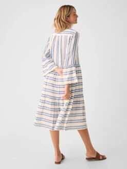 Faherty Dream Cotton Gauze Vida Midi Dress 5 Faherty Dream Cotton Gauze Vida Midi Dress -Western Cowboy Clothing Store SP23 faherty womens WDS2354 BBJ DREAM COTTON GAUZE VIDA MIDI DRESS BLUE BAJA back 1 2000x 46706d8a c010 4643 8c6d 33fa82c57234