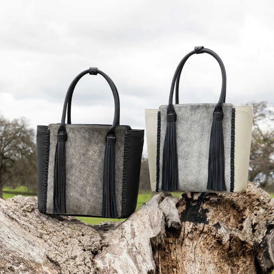 WESTERN AND CO. UPTOWN TASSEL TOTE - SAND 5 WESTERN AND CO. UPTOWN TASSEL TOTE - SAND - Image 5