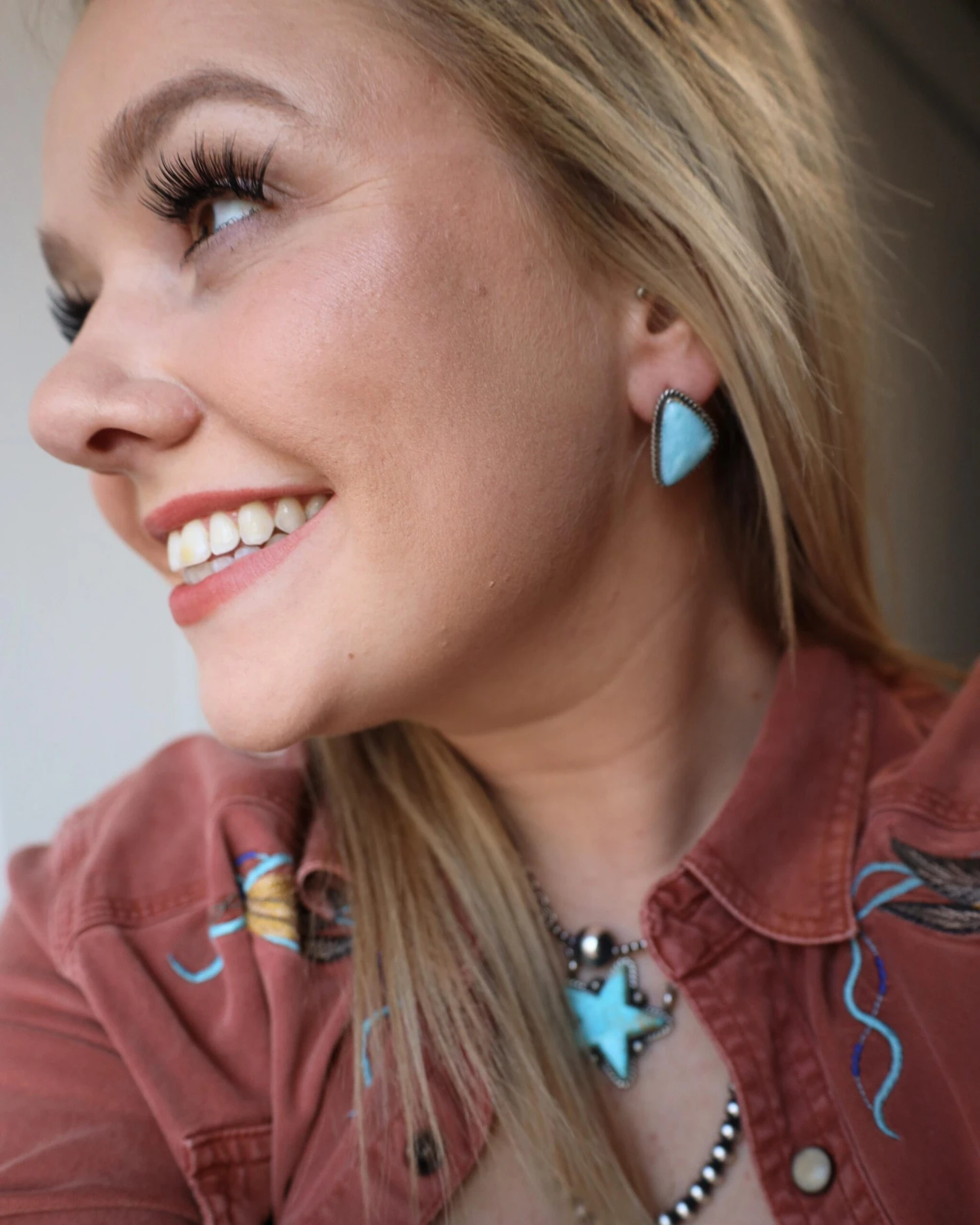 TURQUOISE TRIANGLE EARRING 2 TURQUOISE TRIANGLE EARRING - Image 2