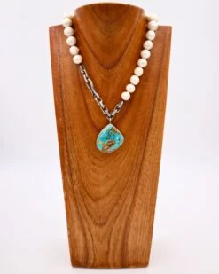 LOVE TOKENS SHORT PEARL BENNY CHAIN TURQUOISE NECKLACE -Western Cowboy Clothing Store image 70d29831 0f7a 4423 b342 ed38bc7c5325