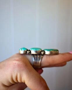 3 TURQUOISE STONES RING- SIZE 8 -Western Cowboy Clothing Store image ab4046ee 3414 45f7 afdd b054091077da
