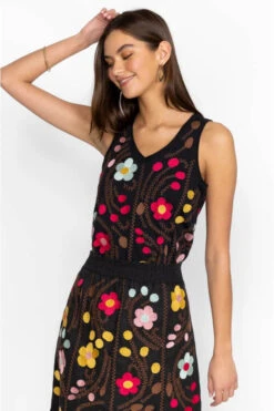 JOHNNY WAS JONI RAW EDGE V-NECK TANK -Western Cowboy Clothing Store j18223 4 blk 3