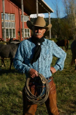 VOGT Classic Scarf Slide -Western Cowboy Clothing Store vogt silversmiths scarf slides the classic scarf slide 29763567911108 600x 025da1ba 6f54 4e68 8be5 282717698816